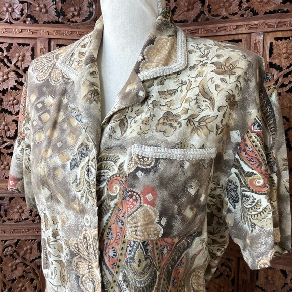 Vintage Paisley Floral Printed Button Down Blouse with Crochet Trim Boho Western - Picture 7 of 12